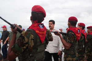 President Maduro visit and meets with Aviation High Command Source; Prensa Presidencial 
