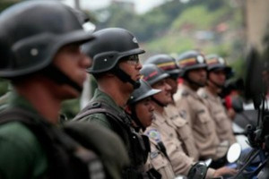 Homeland Secure Plan already has over 40 000 military personnel deployed to ensure peace Source: Prensa Presidencial 