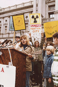 Anti-nuclear rally outside the Pennsylvania State Capitol, 1979. Source: Wikipedia